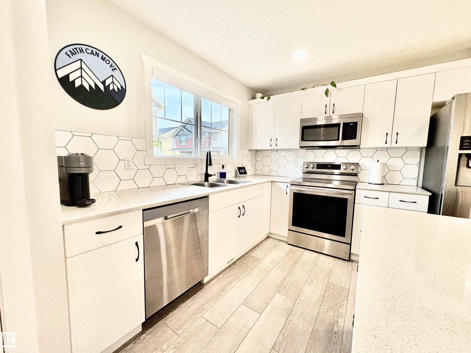 #16 165 Cy Becker Bv Nw, Edmonton, Alberta  T5Y 3R4 - Photo 3 - E4461009