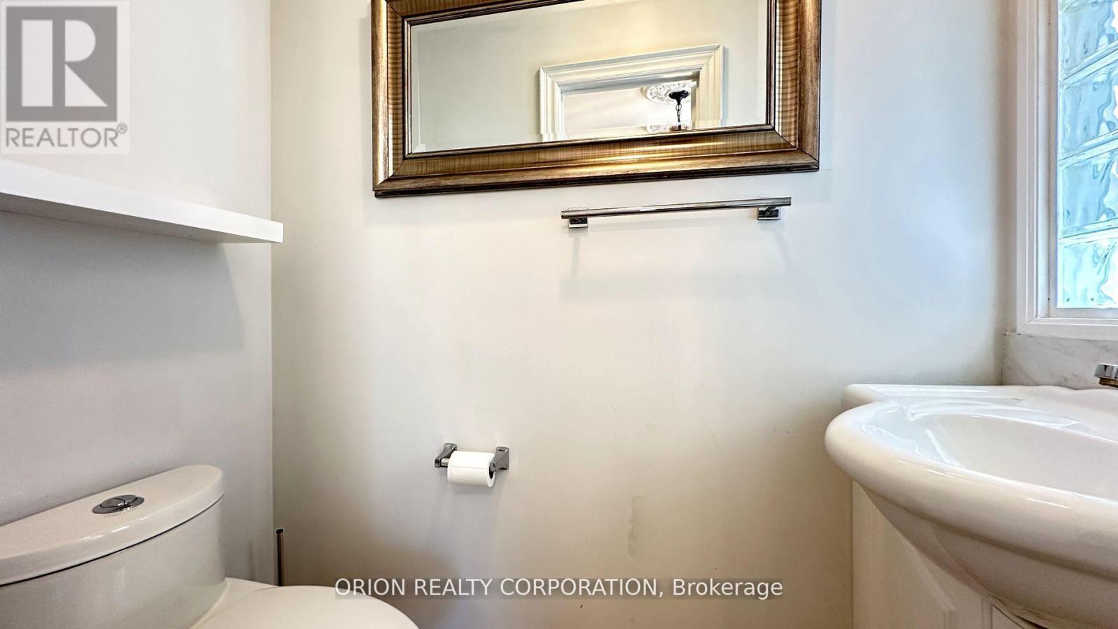 20 Holgate Street, Barrie (Allandale), Ontario  L4N 2T5 - Photo 13 - S12447117