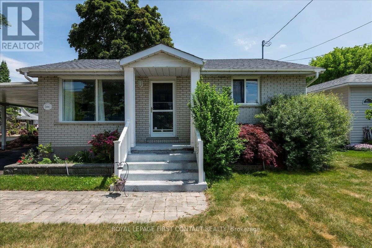 591 Oak Street, Collingwood, Ontario  L9Y 2Z2 - Photo 2 - S12447140