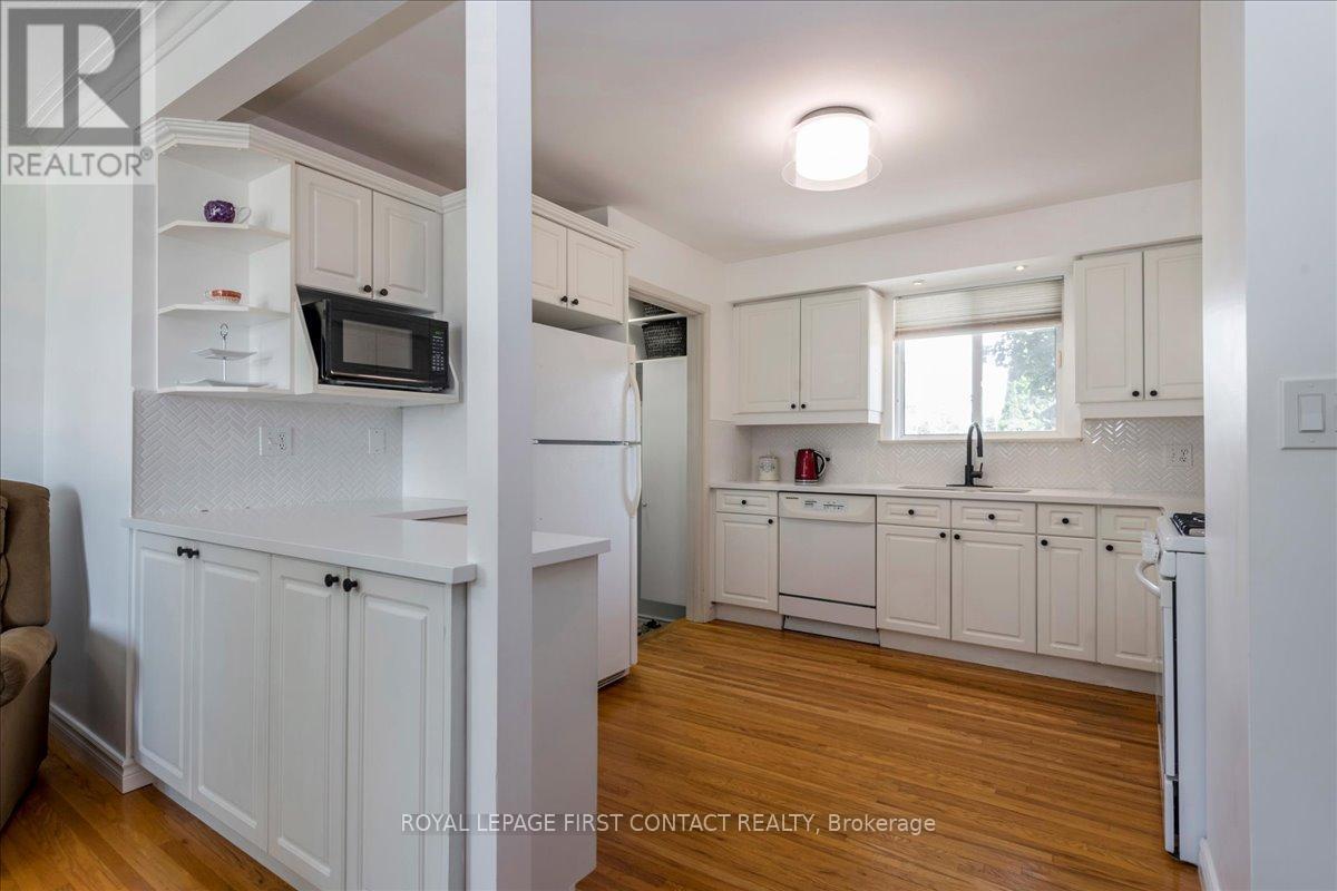 591 Oak Street, Collingwood, Ontario  L9Y 2Z2 - Photo 6 - S12447140