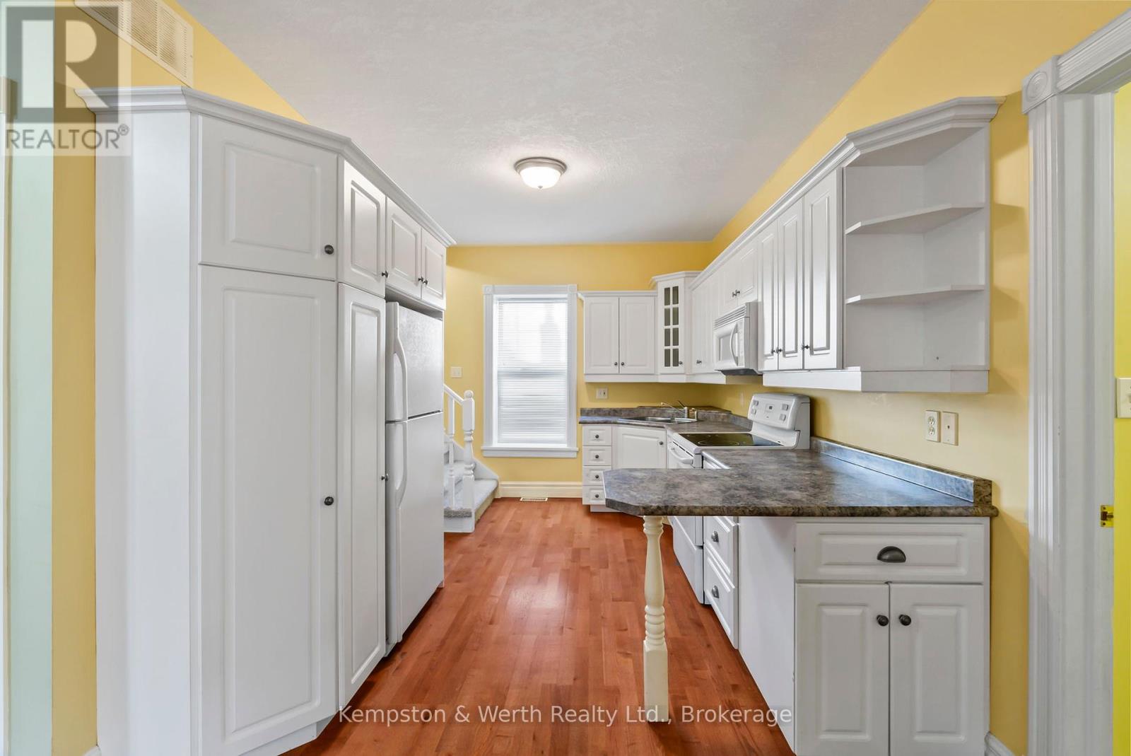 439 Main Street W, North Perth (Listowel), Ontario  N4W 1A7 - Photo 16 - X12447290