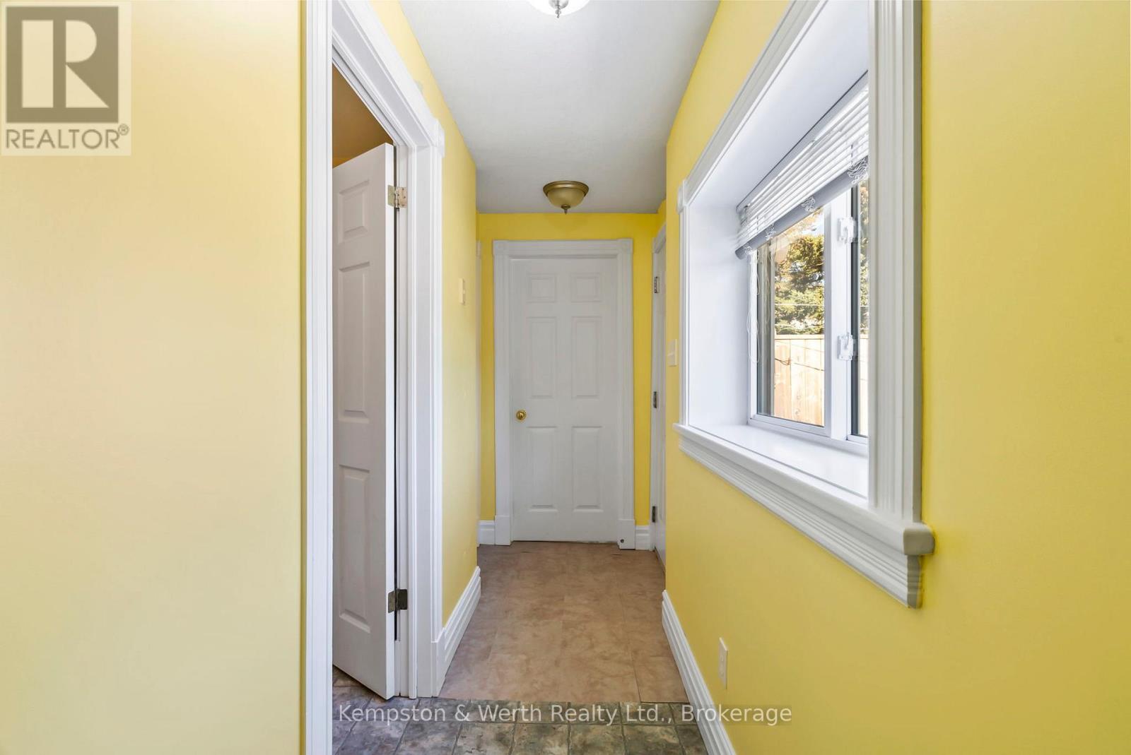 439 Main Street W, North Perth (Listowel), Ontario  N4W 1A7 - Photo 19 - X12447290