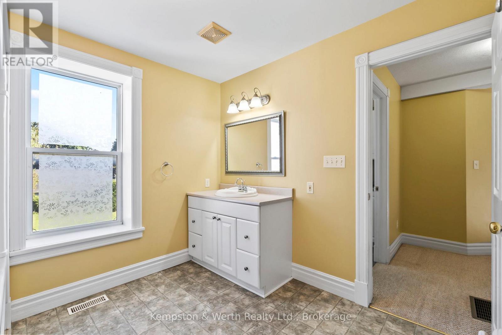 439 Main Street W, North Perth (Listowel), Ontario  N4W 1A7 - Photo 29 - X12447290