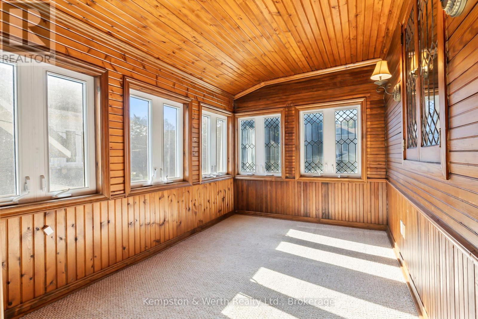 439 Main Street W, North Perth (Listowel), Ontario  N4W 1A7 - Photo 35 - X12447290