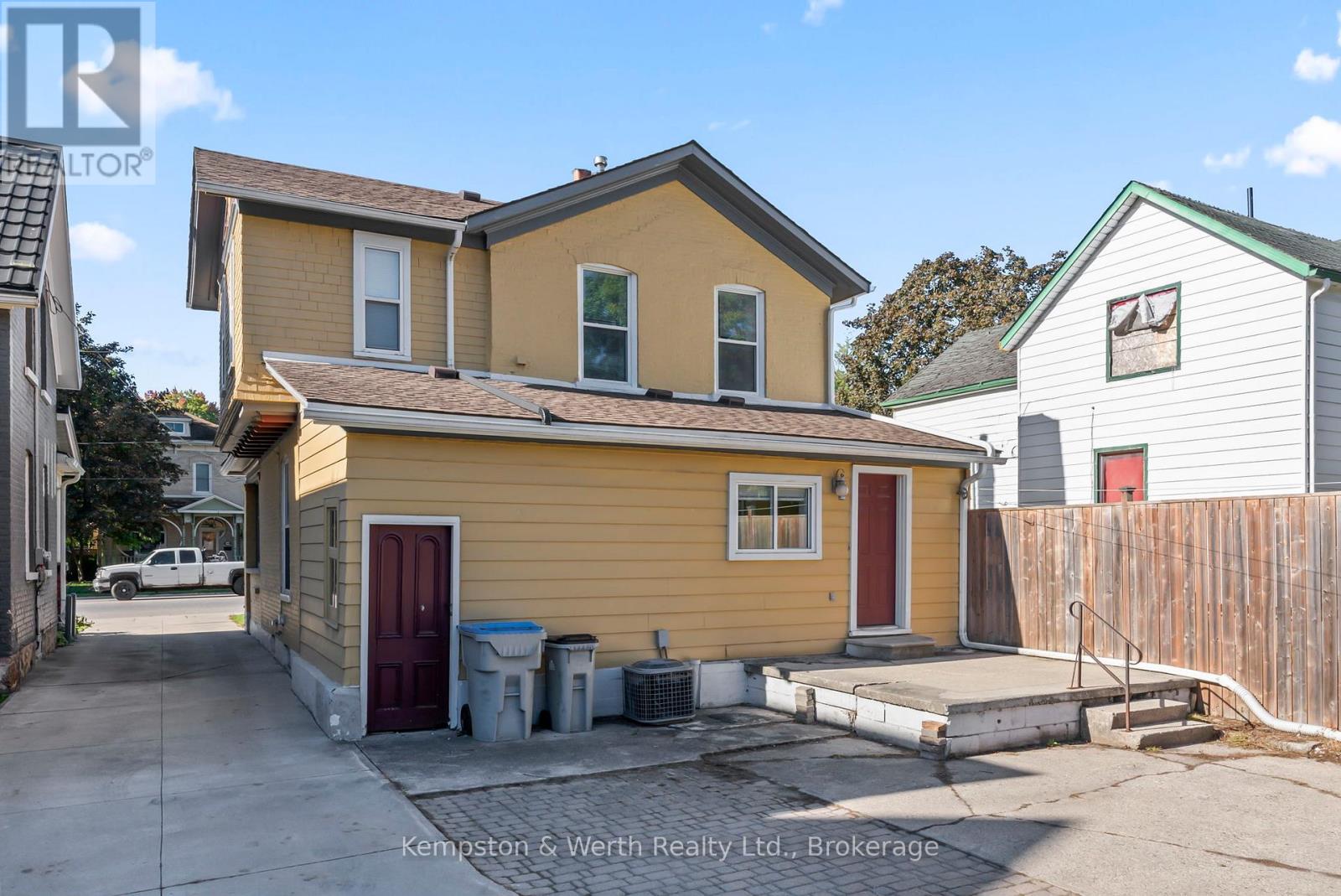 439 Main Street W, North Perth (Listowel), Ontario  N4W 1A7 - Photo 36 - X12447290
