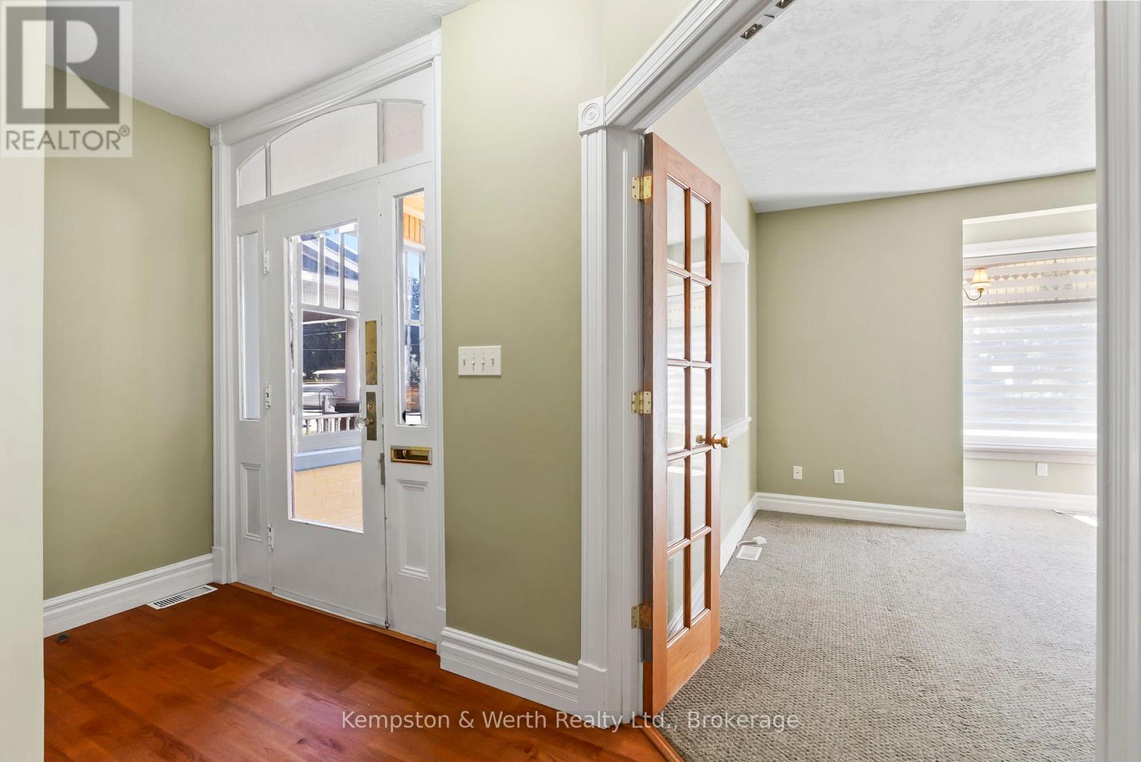 439 Main Street W, North Perth (Listowel), Ontario  N4W 1A7 - Photo 6 - X12447290