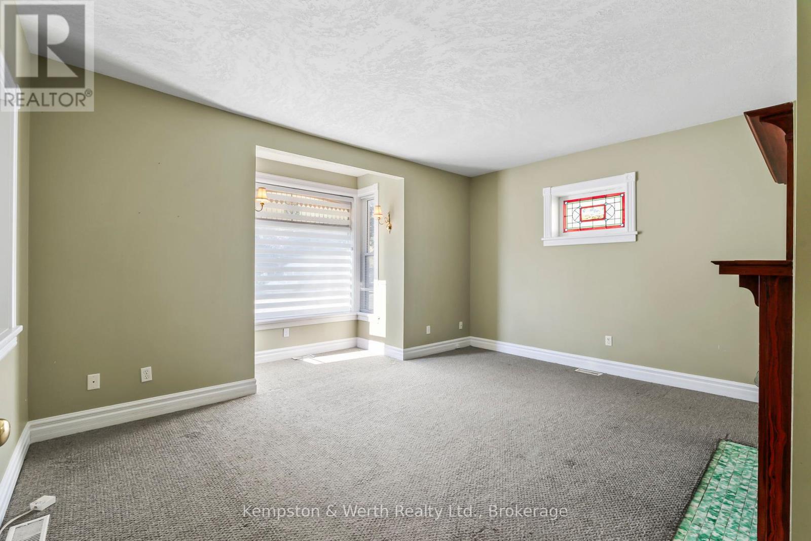 439 Main Street W, North Perth (Listowel), Ontario  N4W 1A7 - Photo 7 - X12447290