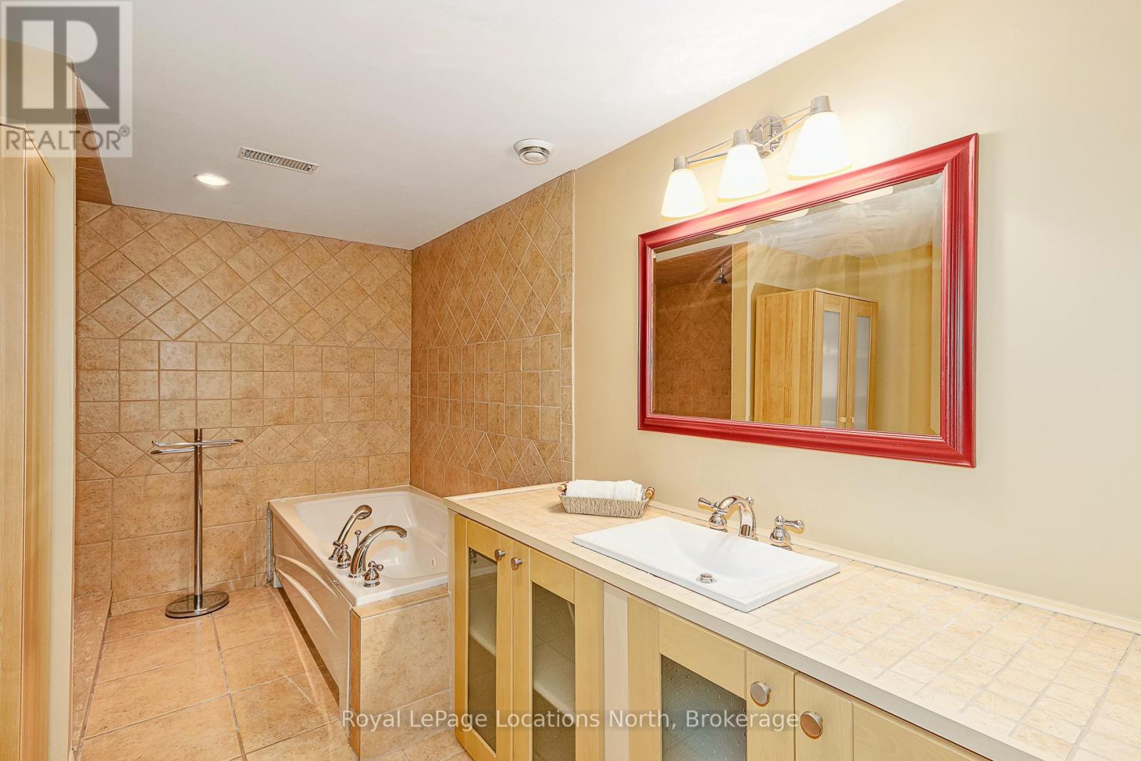 169 Aspen Way, Blue Mountains, Ontario  L9Y 0S7 - Photo 27 - X12447294