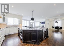 21A ROYCREST AVENUE, Toronto, Ontario