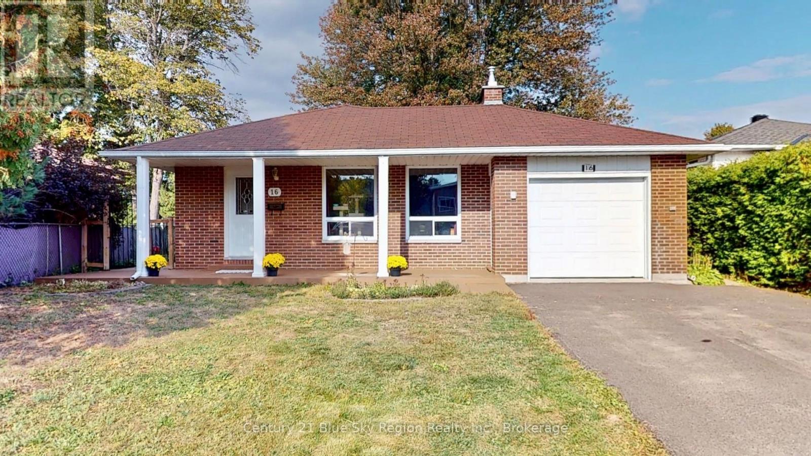 16 HERMAN CRESCENT, North Bay, Ontario