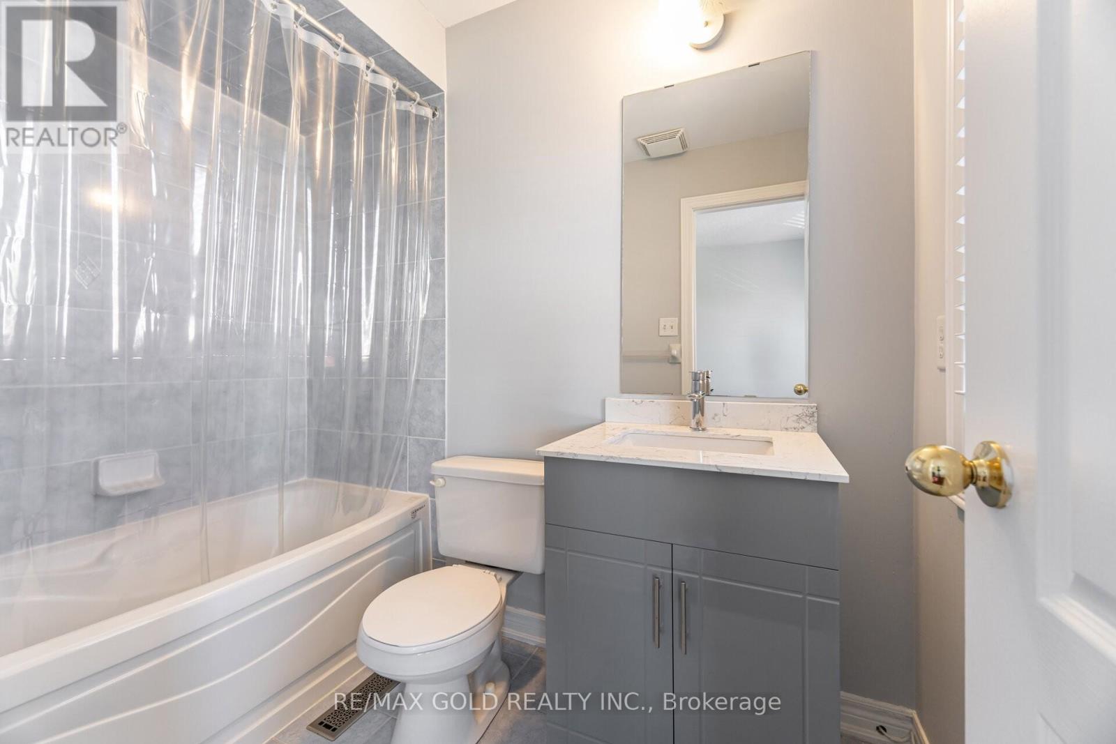 8 Goreridge Crescent, Brampton, Ontario  L6P 1P2 - Photo 21 - W12447097