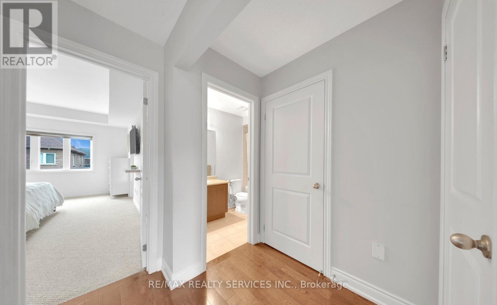 12 Goodsway Trail, Brampton, Ontario  L7A 4A3 - Photo 19 - W12447106