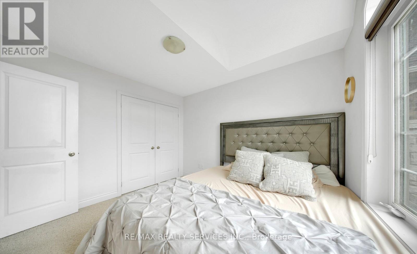 12 Goodsway Trail, Brampton, Ontario  L7A 4A3 - Photo 21 - W12447106