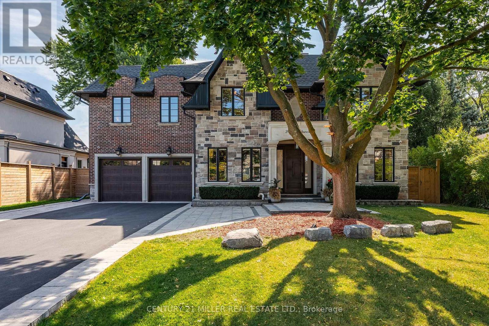 391 Sandhurst Drive, Oakville (Wo West), Ontario  L6L 4L1 - Photo 1 - W12447126
