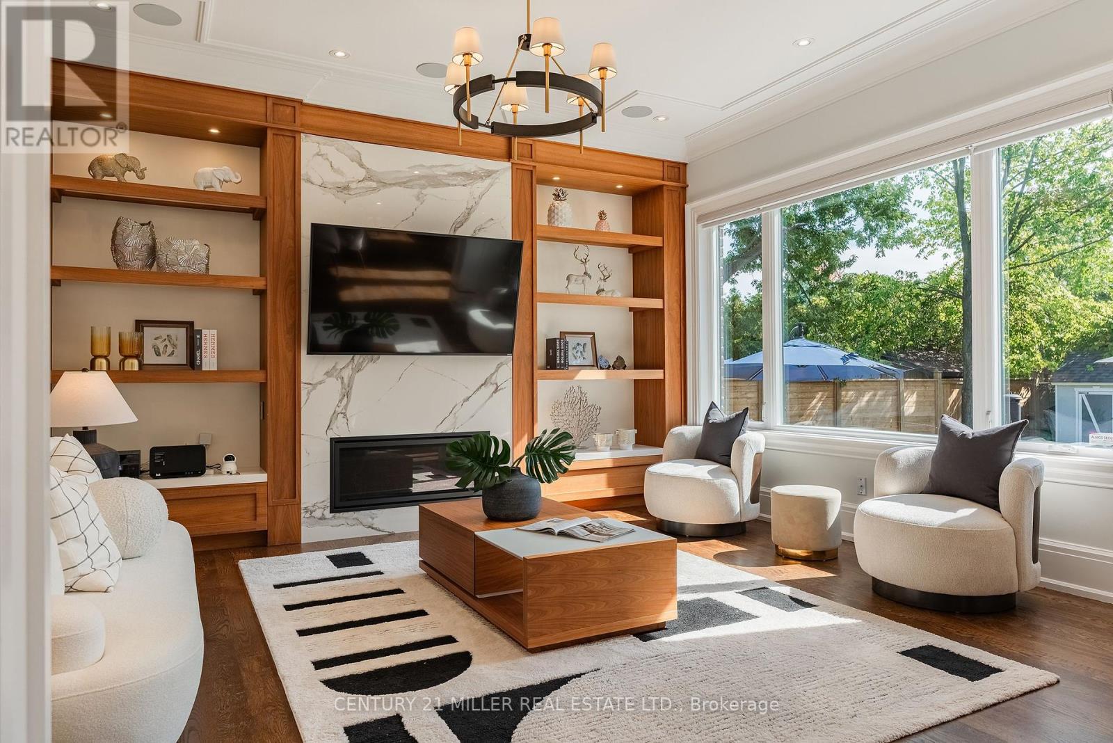 391 Sandhurst Drive, Oakville (Wo West), Ontario  L6L 4L1 - Photo 17 - W12447126