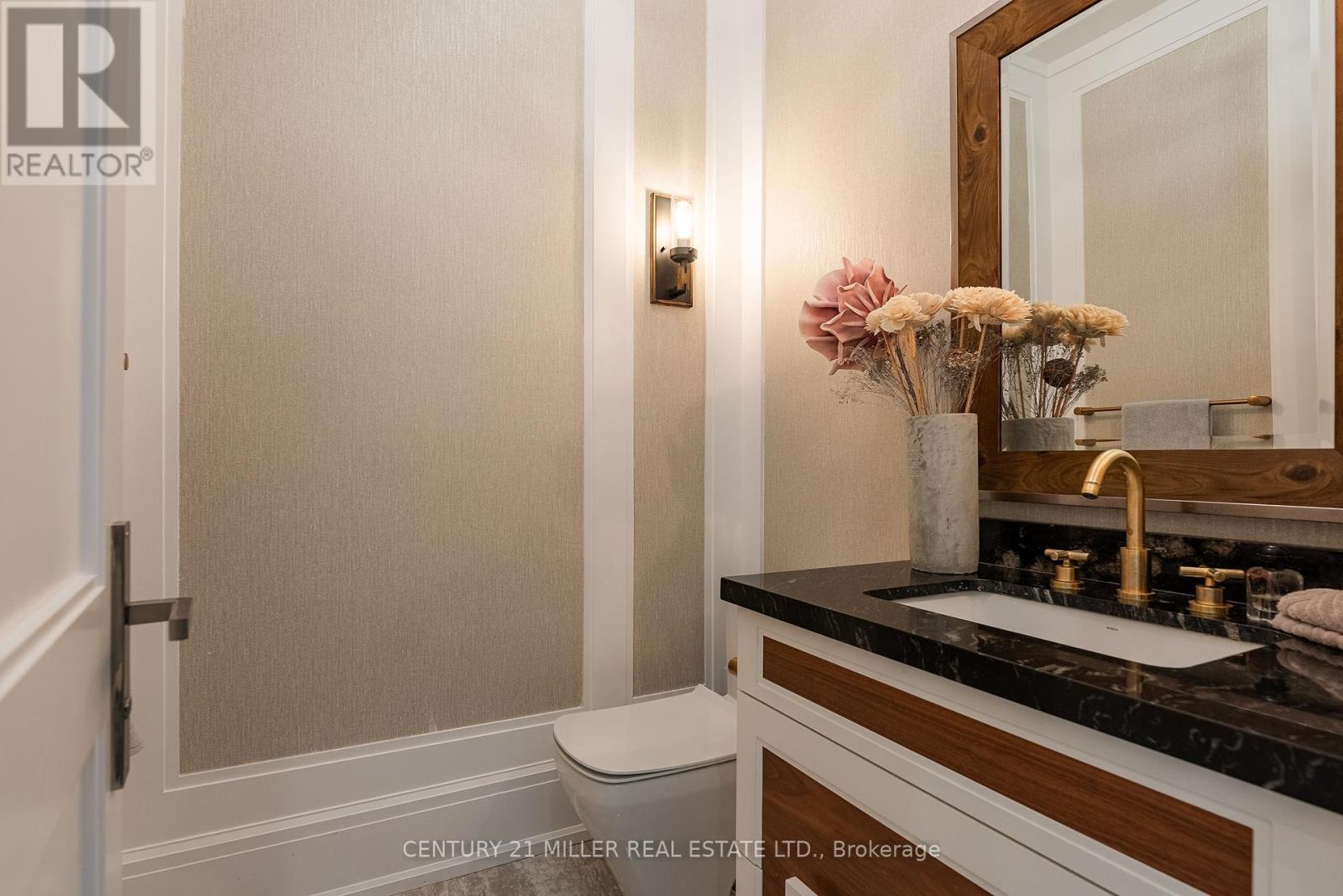 391 Sandhurst Drive, Oakville (Wo West), Ontario  L6L 4L1 - Photo 20 - W12447126