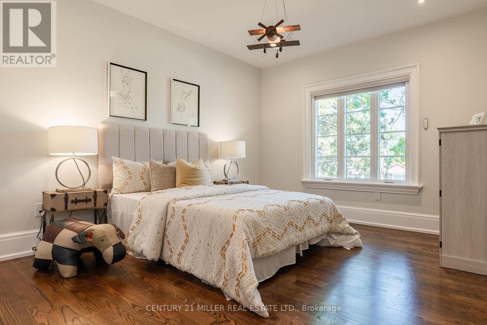 391 Sandhurst Drive, Oakville (Wo West), Ontario  L6L 4L1 - Photo 31 - W12447126