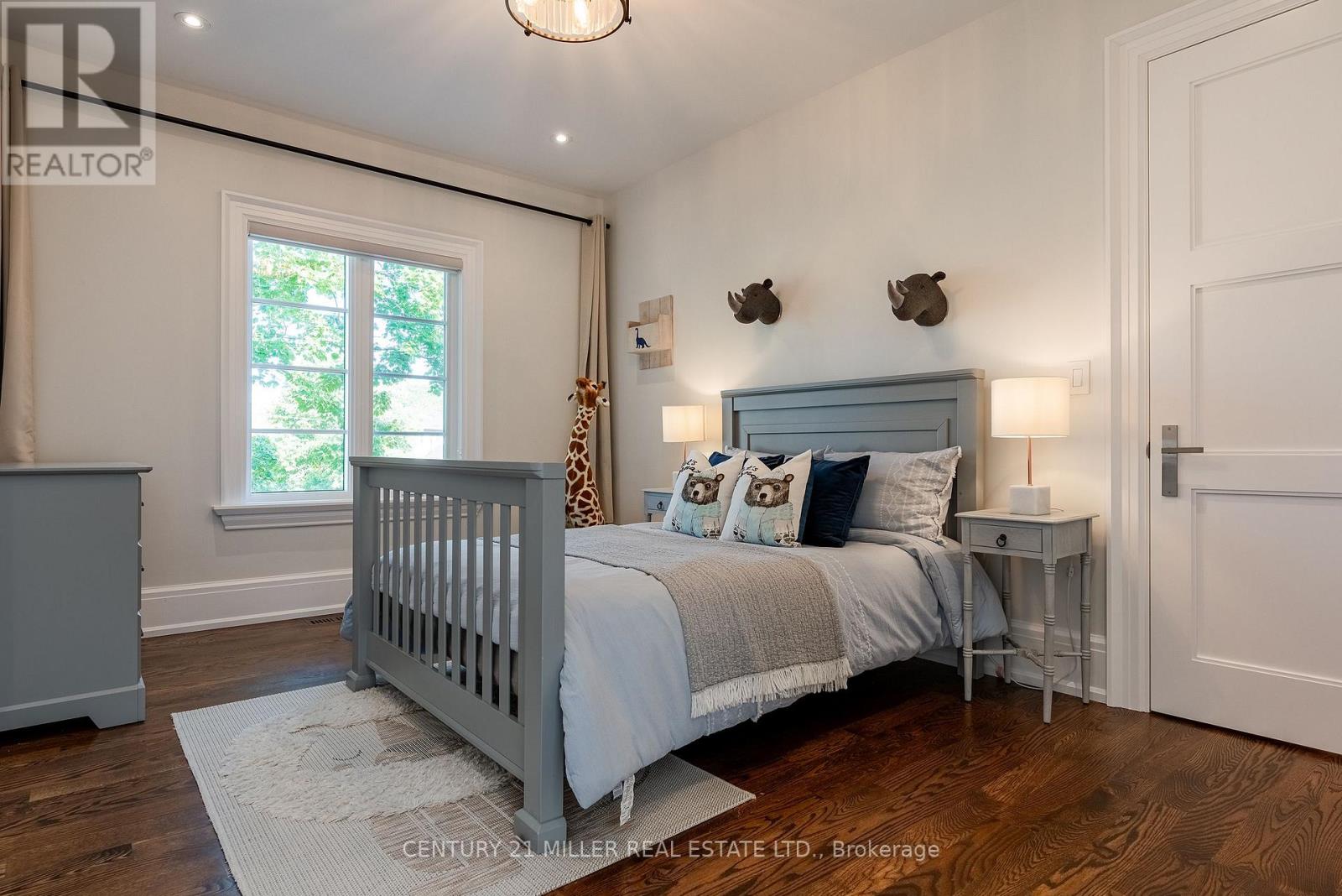 391 Sandhurst Drive, Oakville (Wo West), Ontario  L6L 4L1 - Photo 34 - W12447126