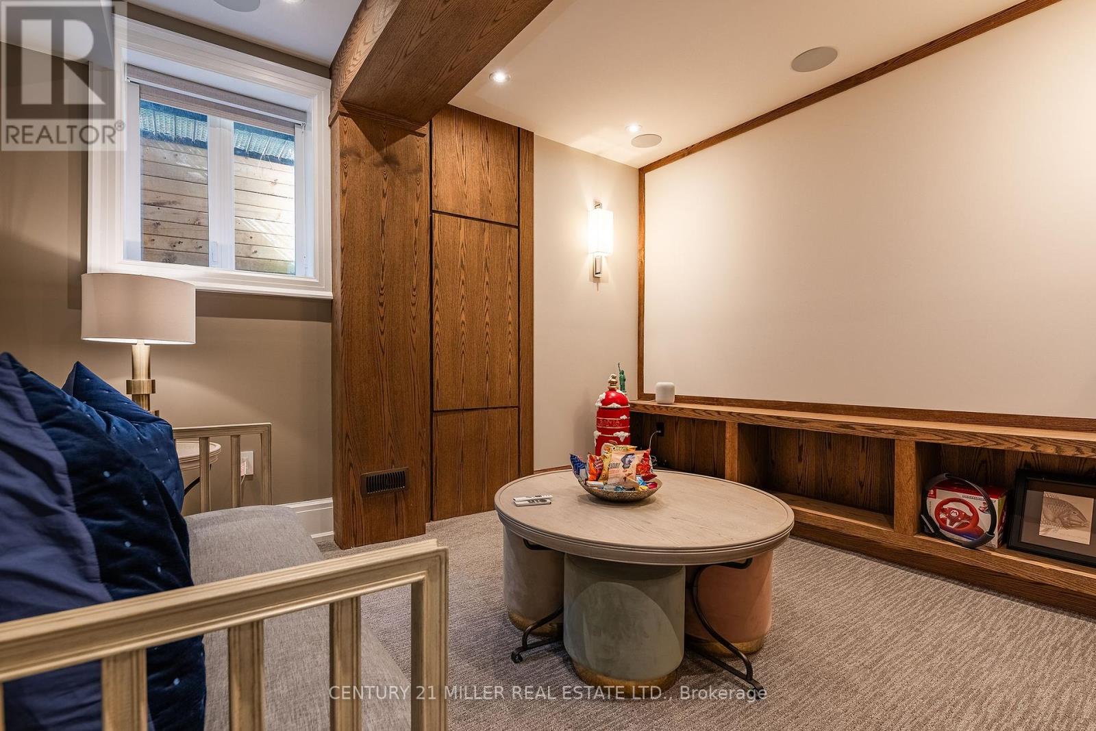 391 Sandhurst Drive, Oakville (Wo West), Ontario  L6L 4L1 - Photo 43 - W12447126