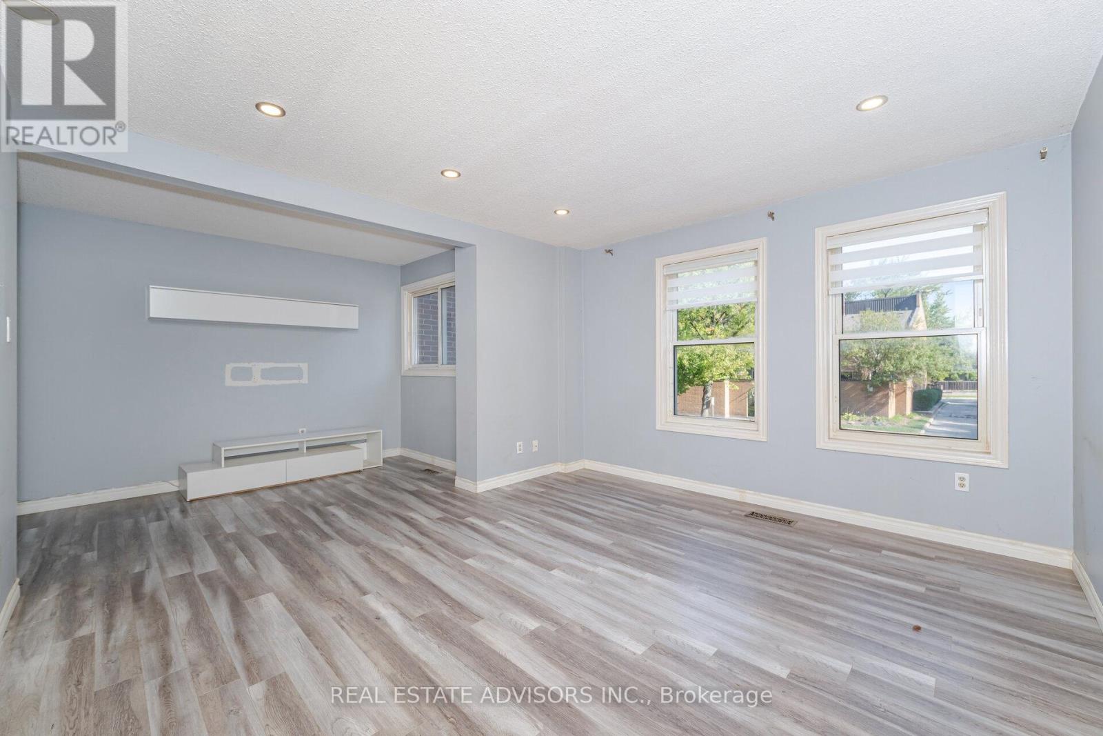 25 - 1320 Hampton Street, Oakville (Fa Falgarwood), Ontario  L6H 2S6 - Photo 12 - W12447130