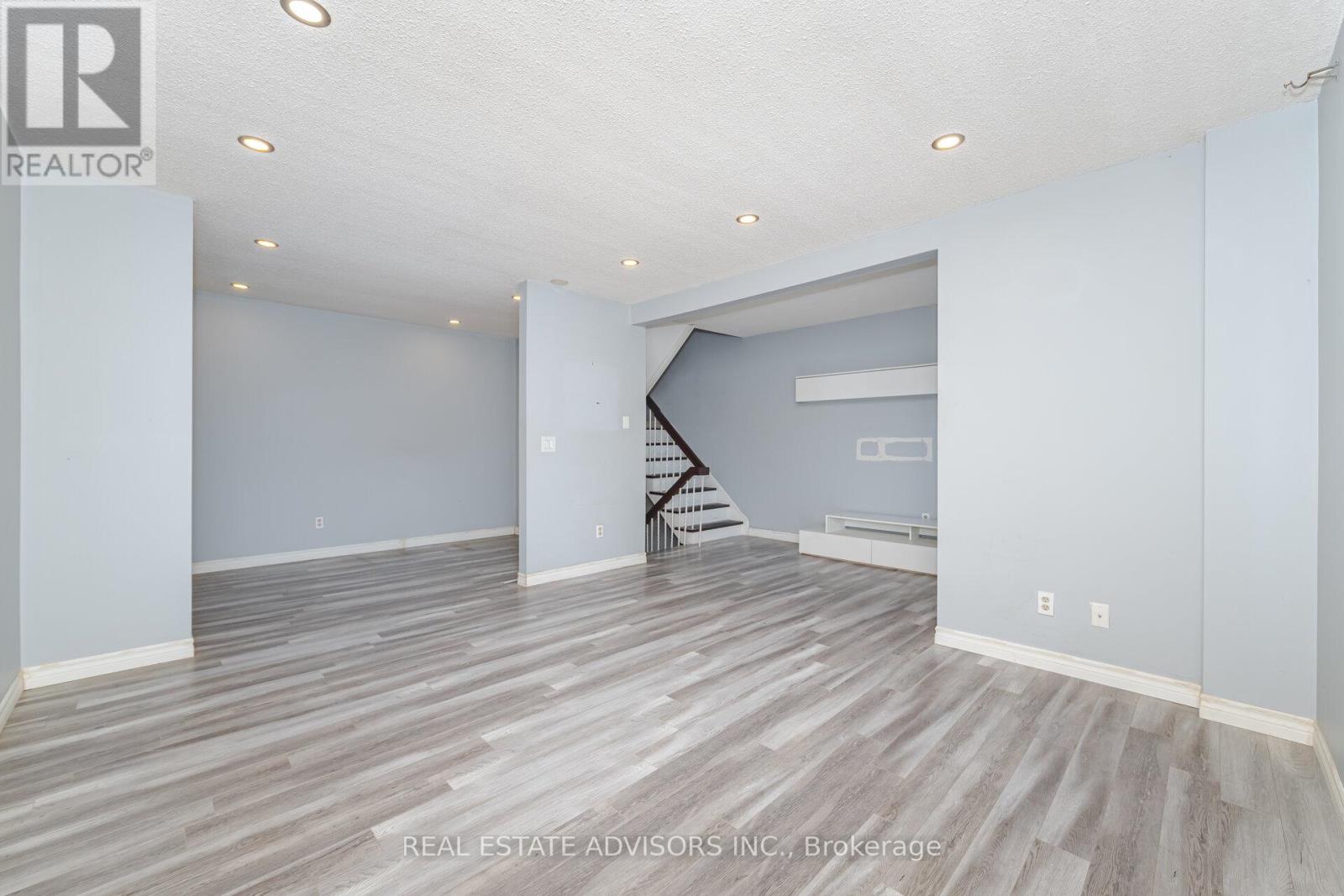 25 - 1320 Hampton Street, Oakville (Fa Falgarwood), Ontario  L6H 2S6 - Photo 14 - W12447130