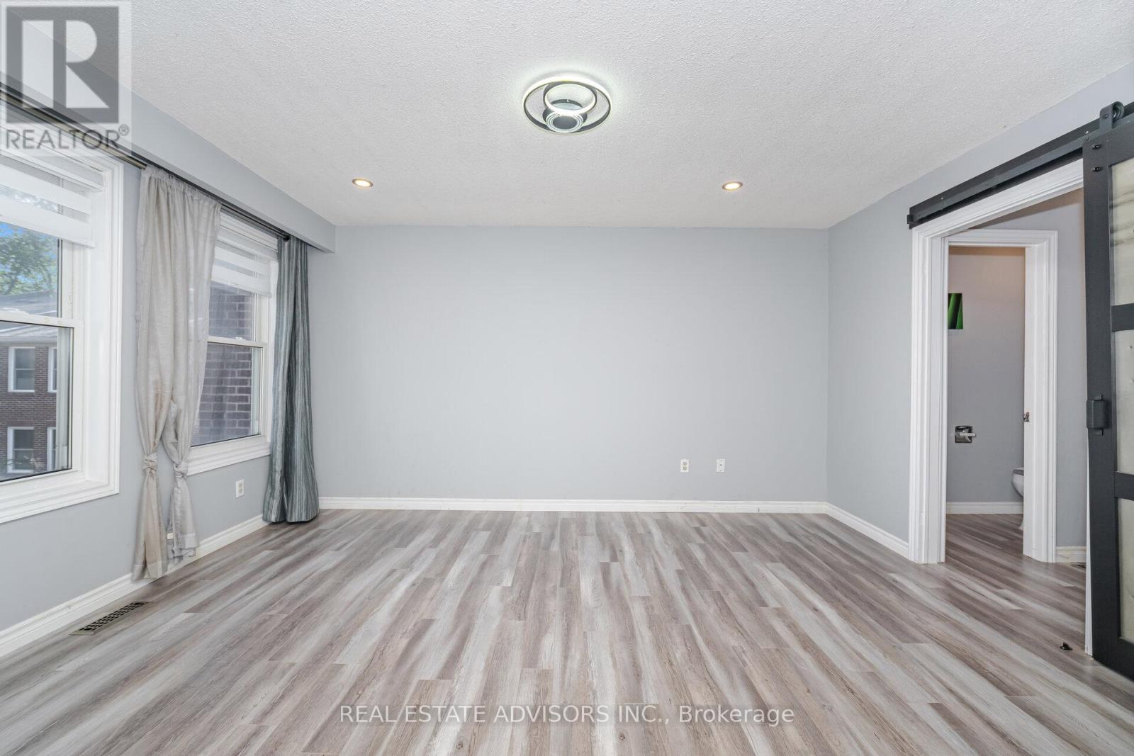 25 - 1320 Hampton Street, Oakville (Fa Falgarwood), Ontario  L6H 2S6 - Photo 18 - W12447130