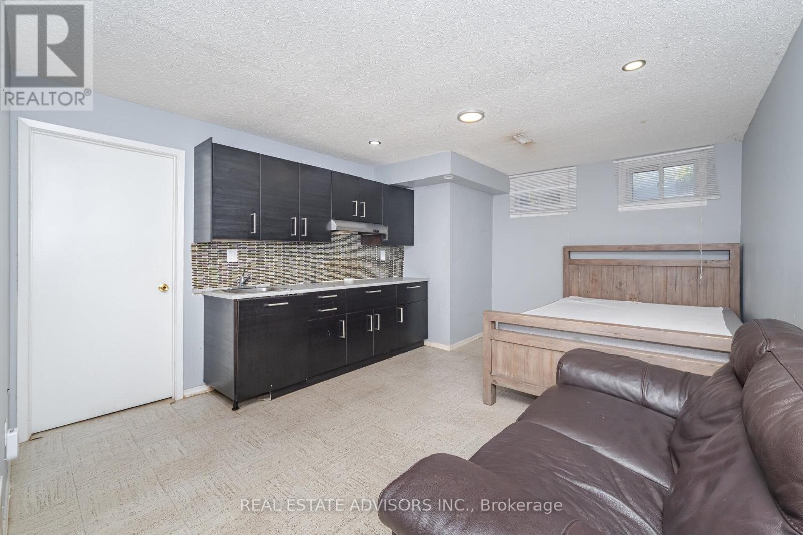 25 - 1320 Hampton Street, Oakville (Fa Falgarwood), Ontario  L6H 2S6 - Photo 21 - W12447130