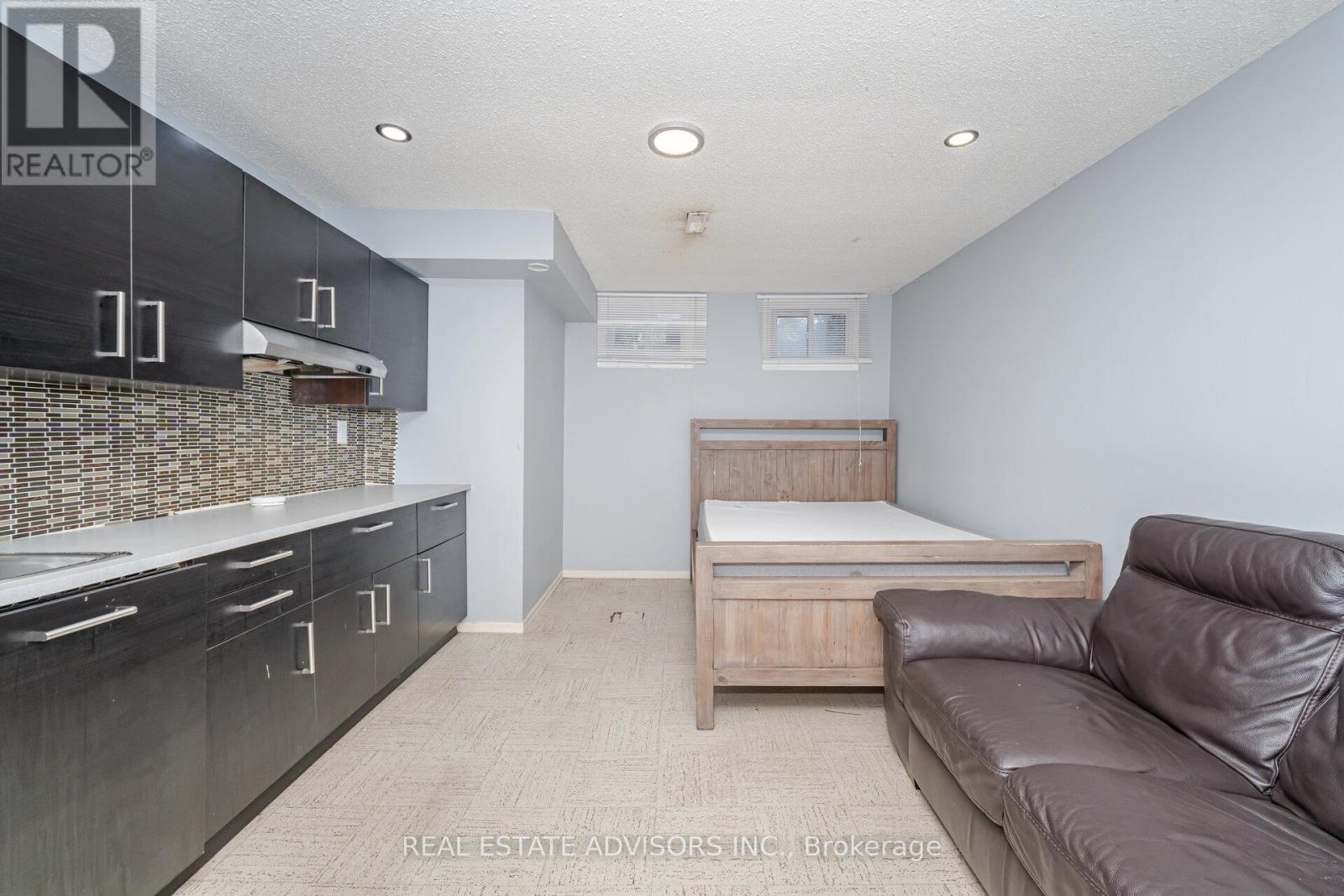 25 - 1320 Hampton Street, Oakville (Fa Falgarwood), Ontario  L6H 2S6 - Photo 22 - W12447130