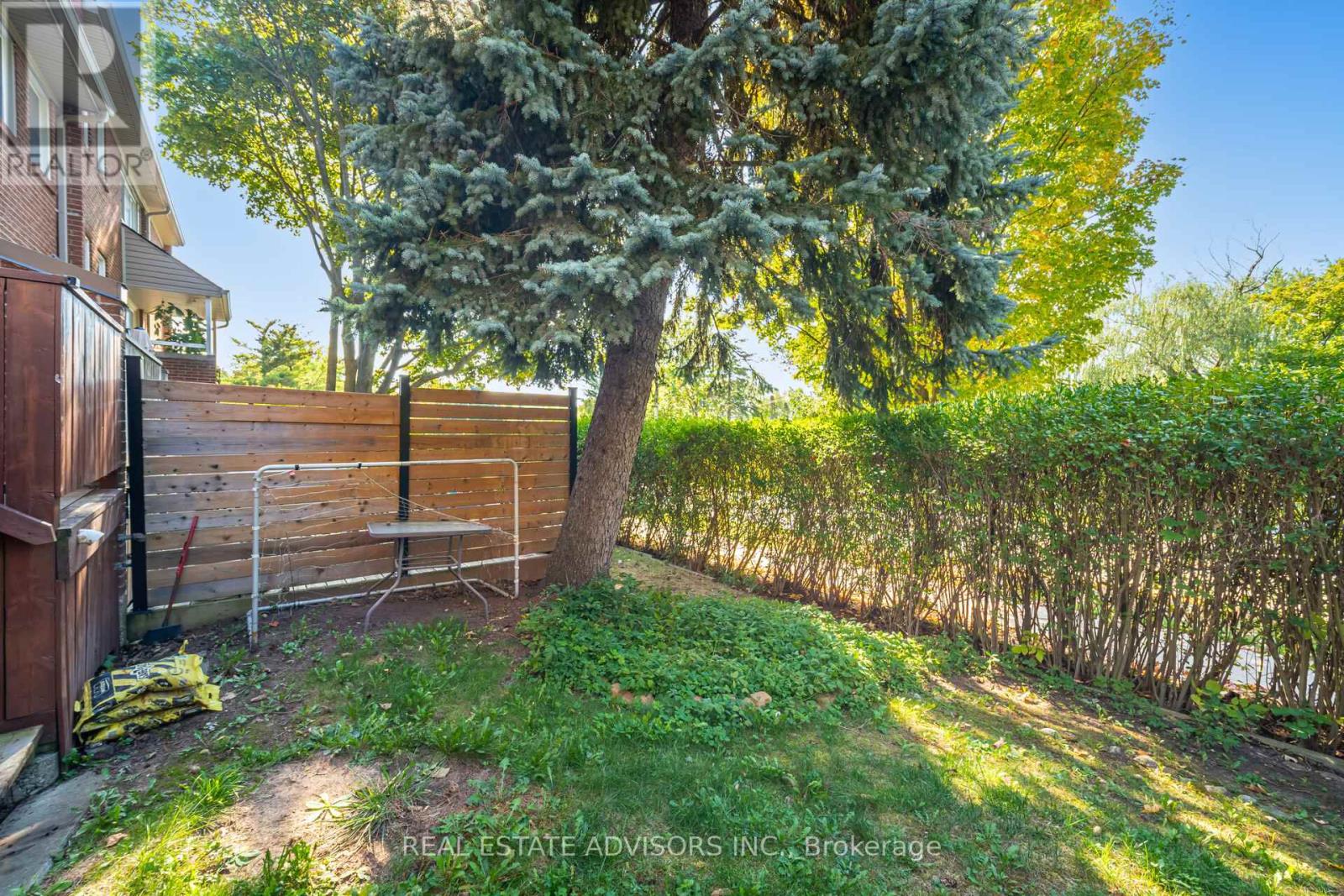25 - 1320 Hampton Street, Oakville (Fa Falgarwood), Ontario  L6H 2S6 - Photo 25 - W12447130