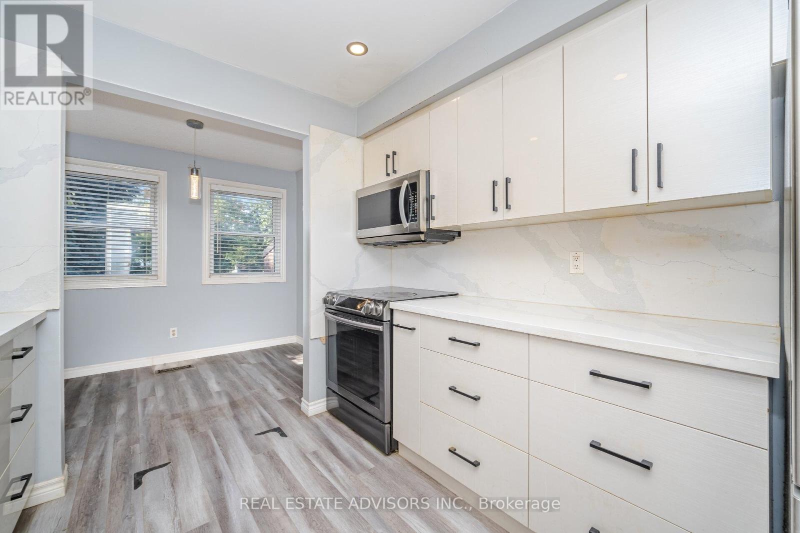 25 - 1320 Hampton Street, Oakville (Fa Falgarwood), Ontario  L6H 2S6 - Photo 8 - W12447130