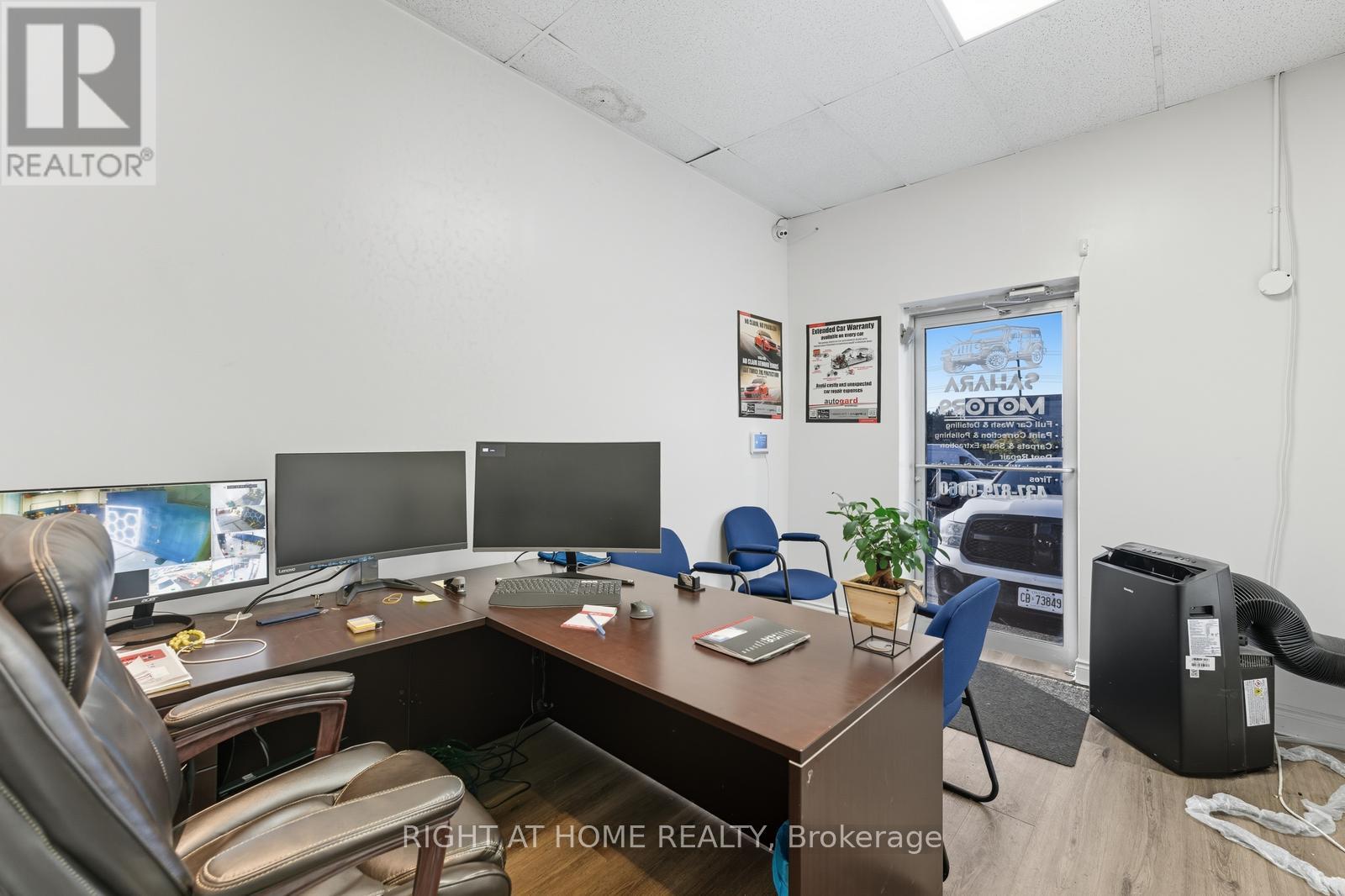 36 - 1400 Aimco Boulevard N, Mississauga (Northeast), Ontario  L4W 1E1 - Photo 14 - W12447143