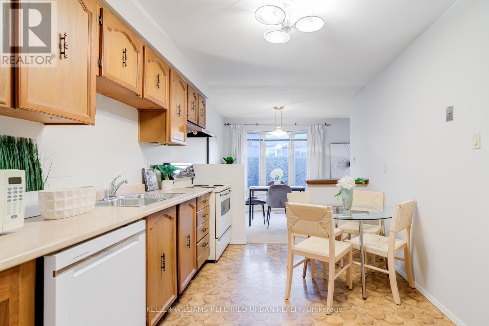 2 Skelton Street, Toronto (Mimico), Ontario  M8V 3W4 - Photo 17 - W12447151