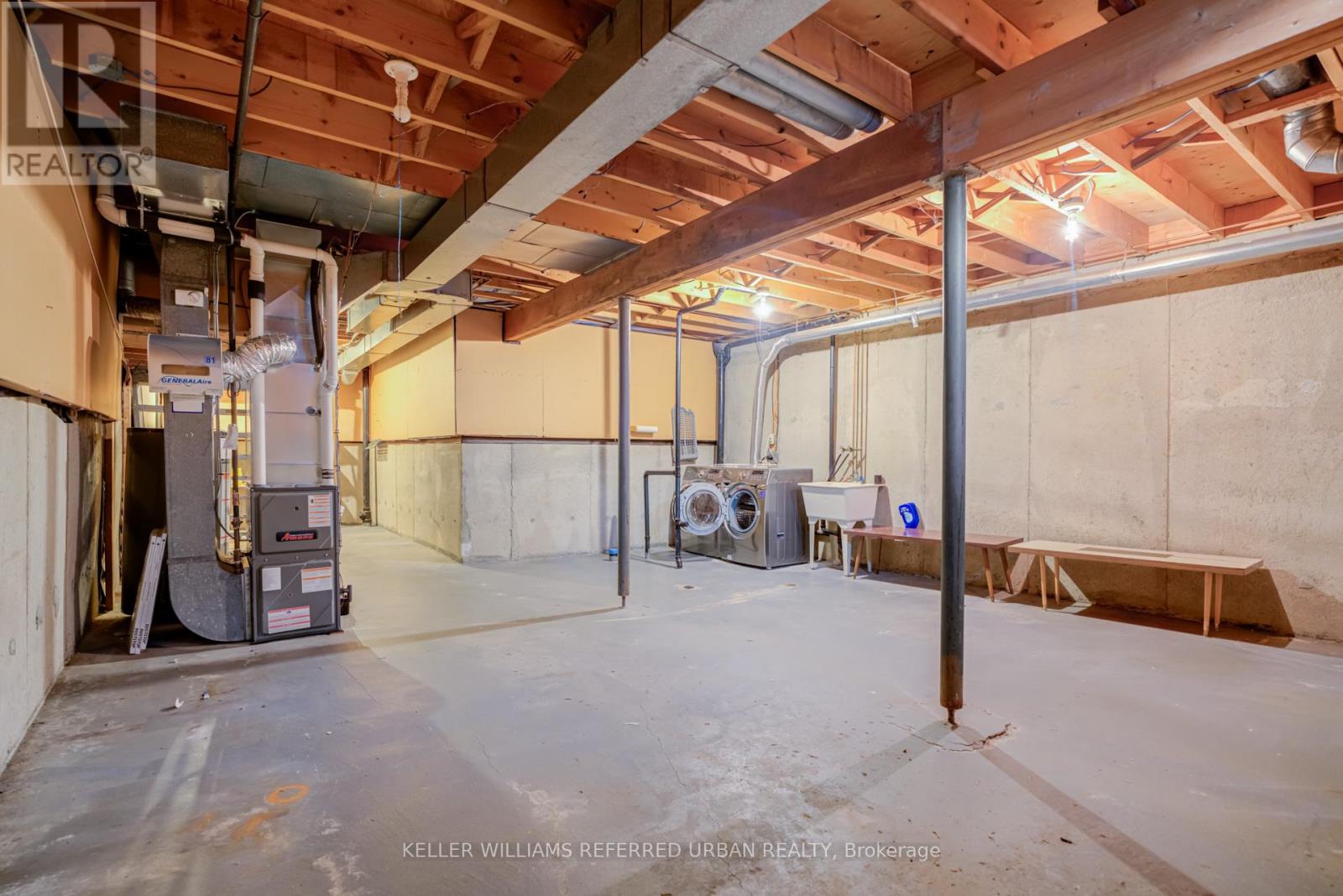 2 Skelton Street, Toronto (Mimico), Ontario  M8V 3W4 - Photo 32 - W12447151