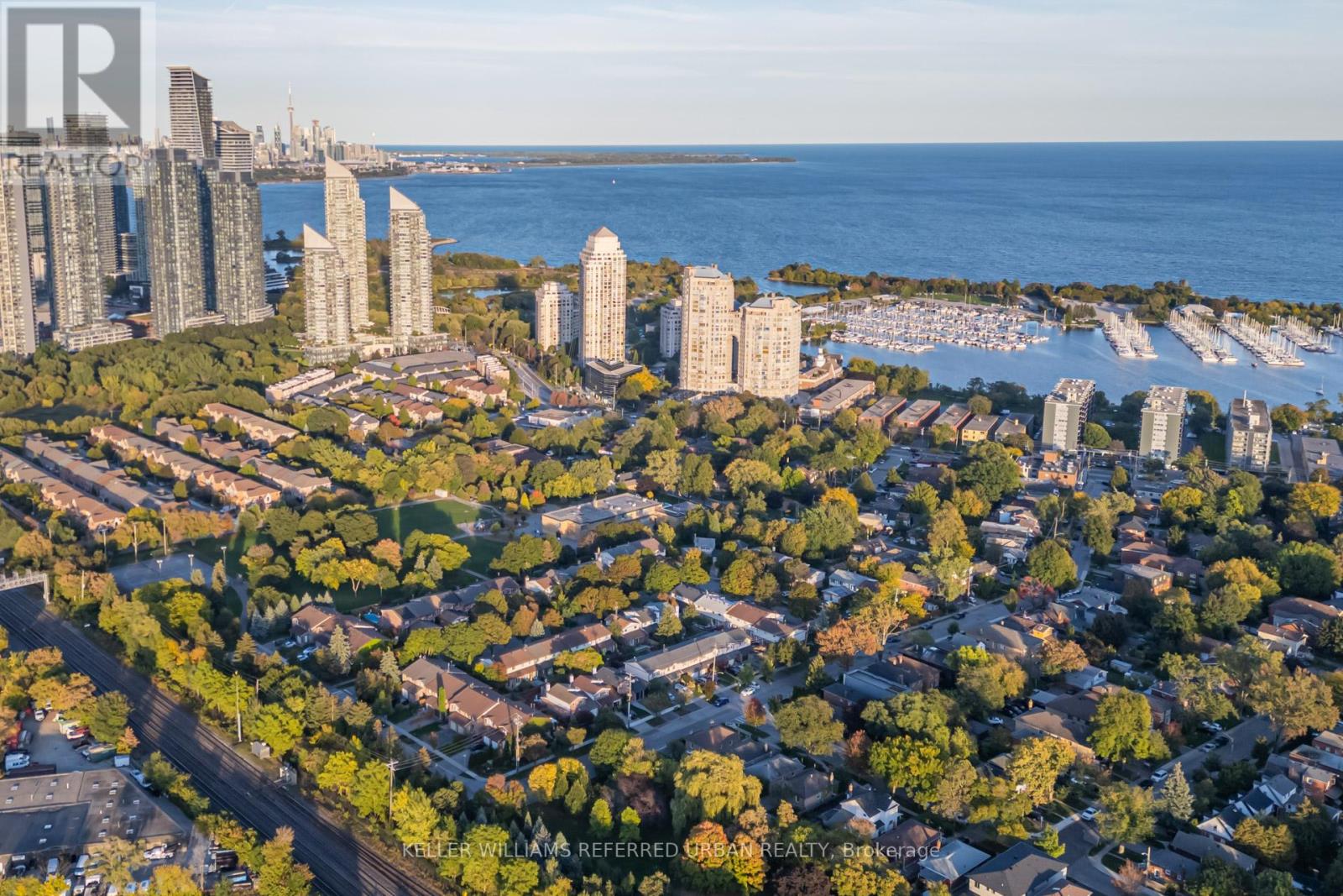 2 Skelton Street, Toronto (Mimico), Ontario  M8V 3W4 - Photo 39 - W12447151