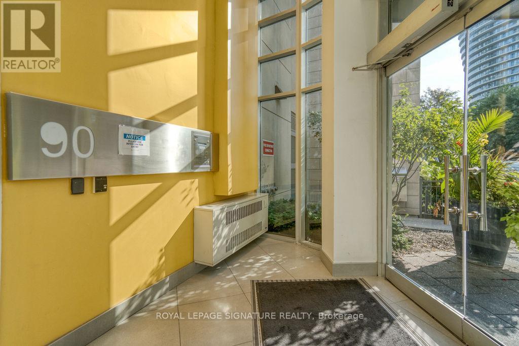 709 - 90 Absolute Avenue, Mississauga, Ontario  L4Z 0A3 - Photo 5 - W12447174