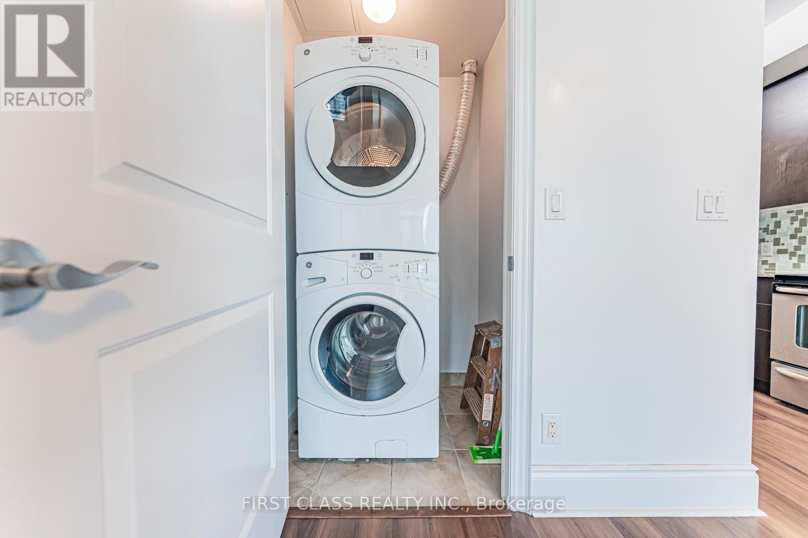 2410 - 16 Brookers Lane, Toronto (Mimico), Ontario  M8V 0A5 - Photo 27 - W12447190