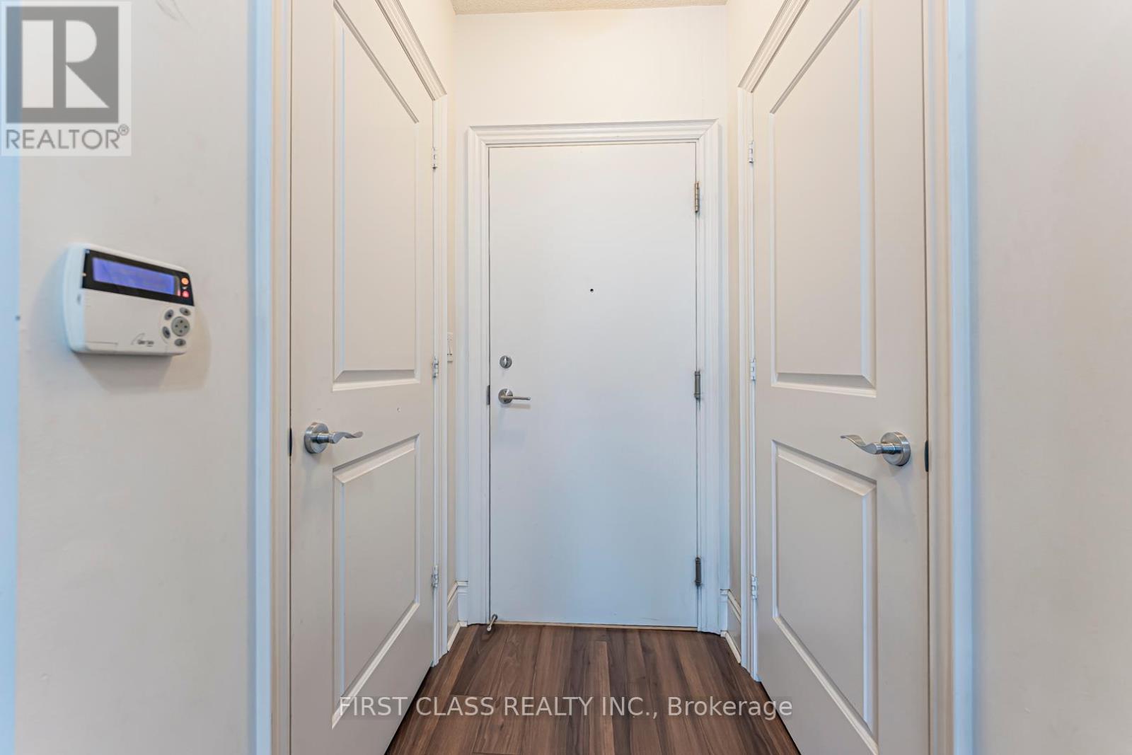 2410 - 16 Brookers Lane, Toronto (Mimico), Ontario  M8V 0A5 - Photo 6 - W12447190