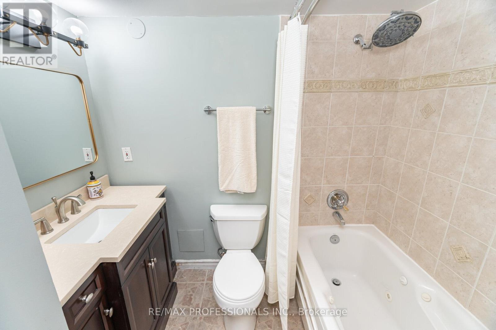 B4 - 284 Mill Road, Toronto (Markland Wood), Ontario  M9C 4W6 - Photo 35 - W12447232