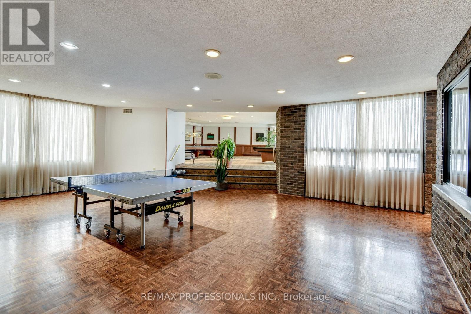B4 - 284 Mill Road, Toronto (Markland Wood), Ontario  M9C 4W6 - Photo 39 - W12447232