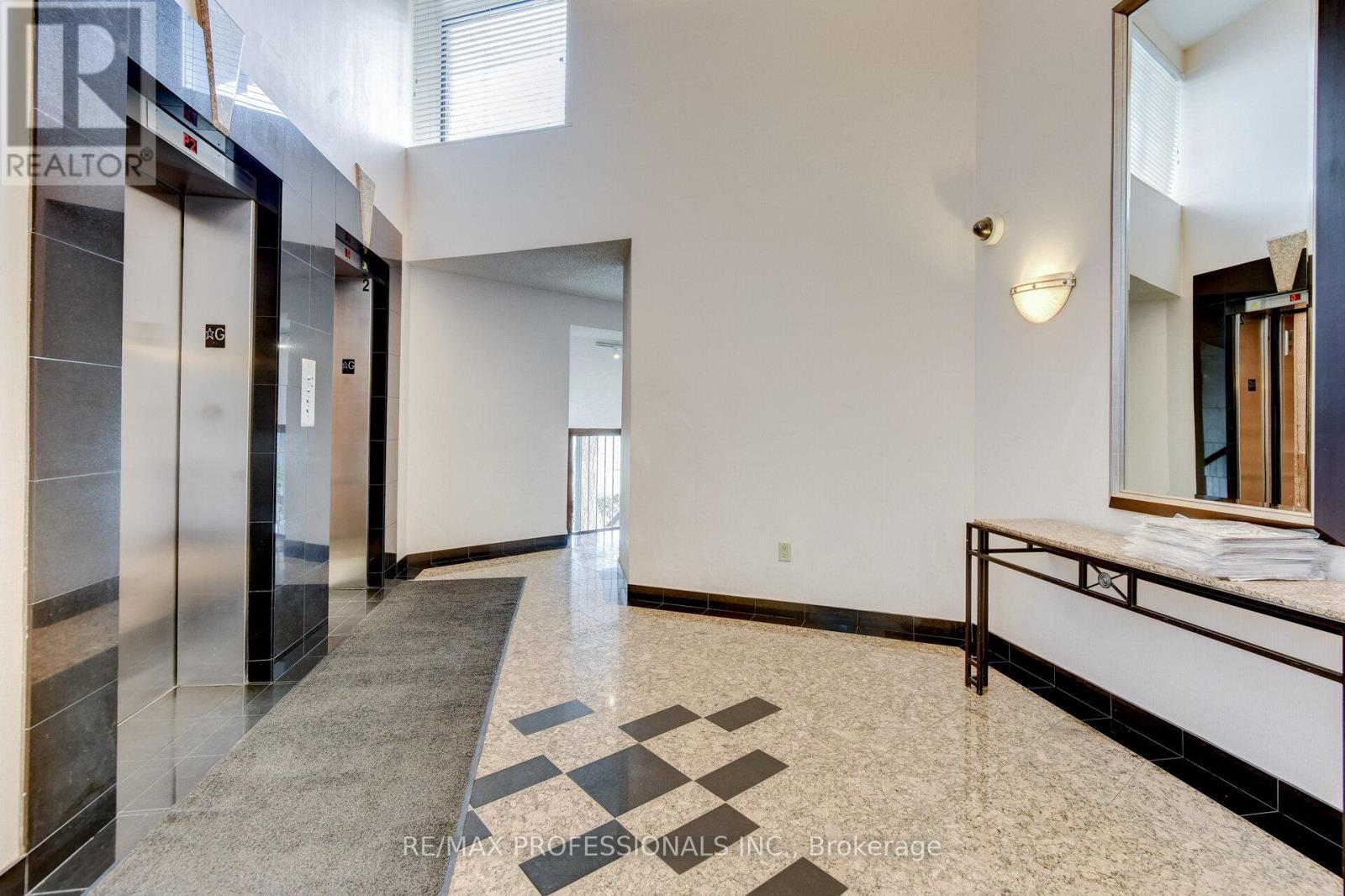 B4 - 284 Mill Road, Toronto (Markland Wood), Ontario  M9C 4W6 - Photo 8 - W12447232