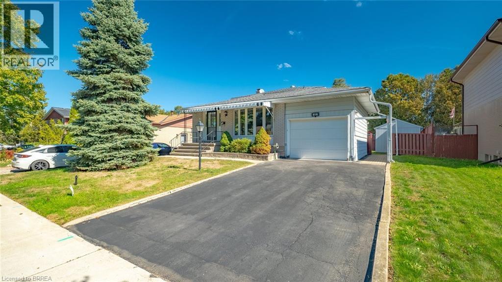 15 ACORN Lane, Brantford, Ontario