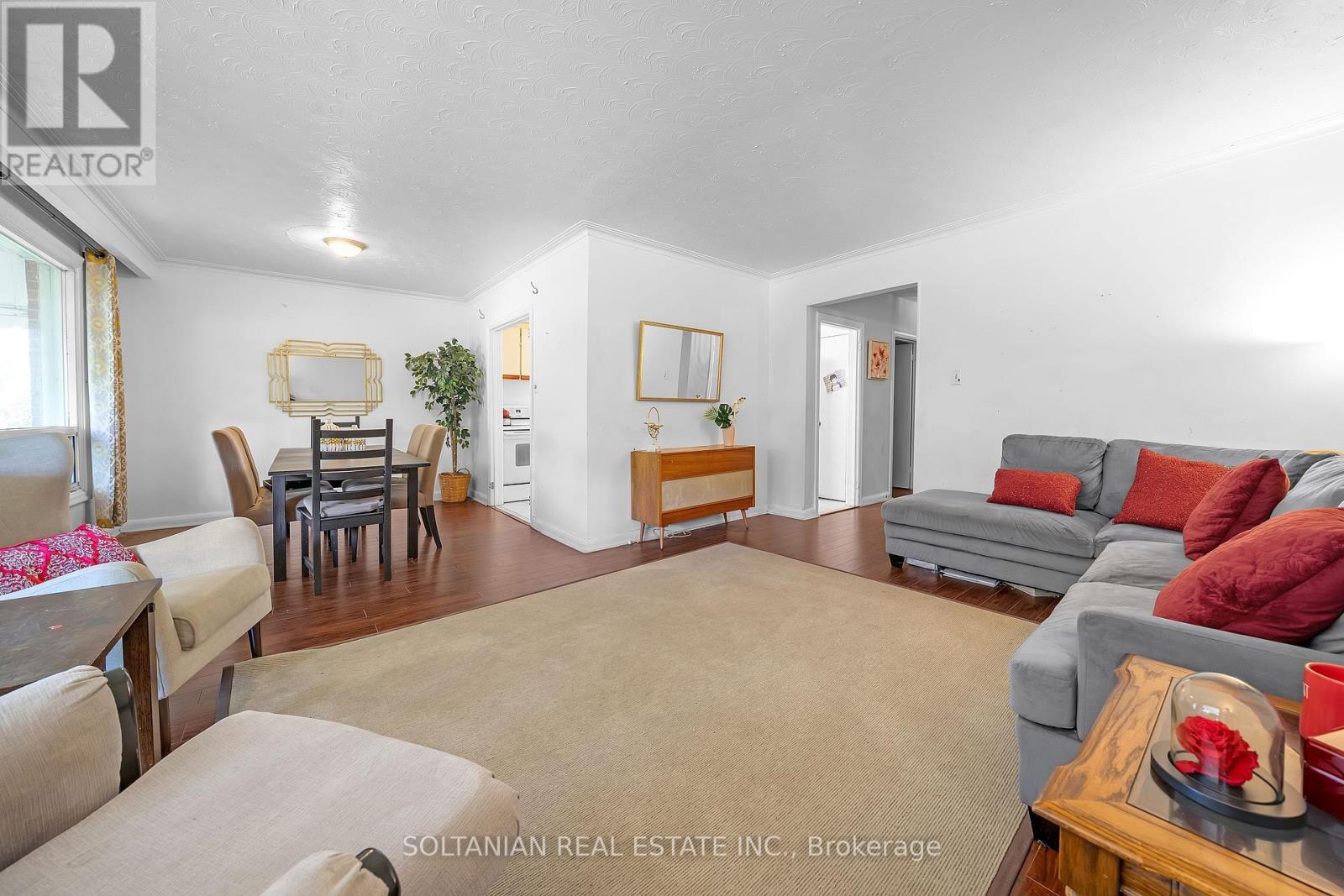 183 Maxome Avenue, Toronto (Newtonbrook East), Ontario  M2M 3L1 - Photo 2 - C12447094