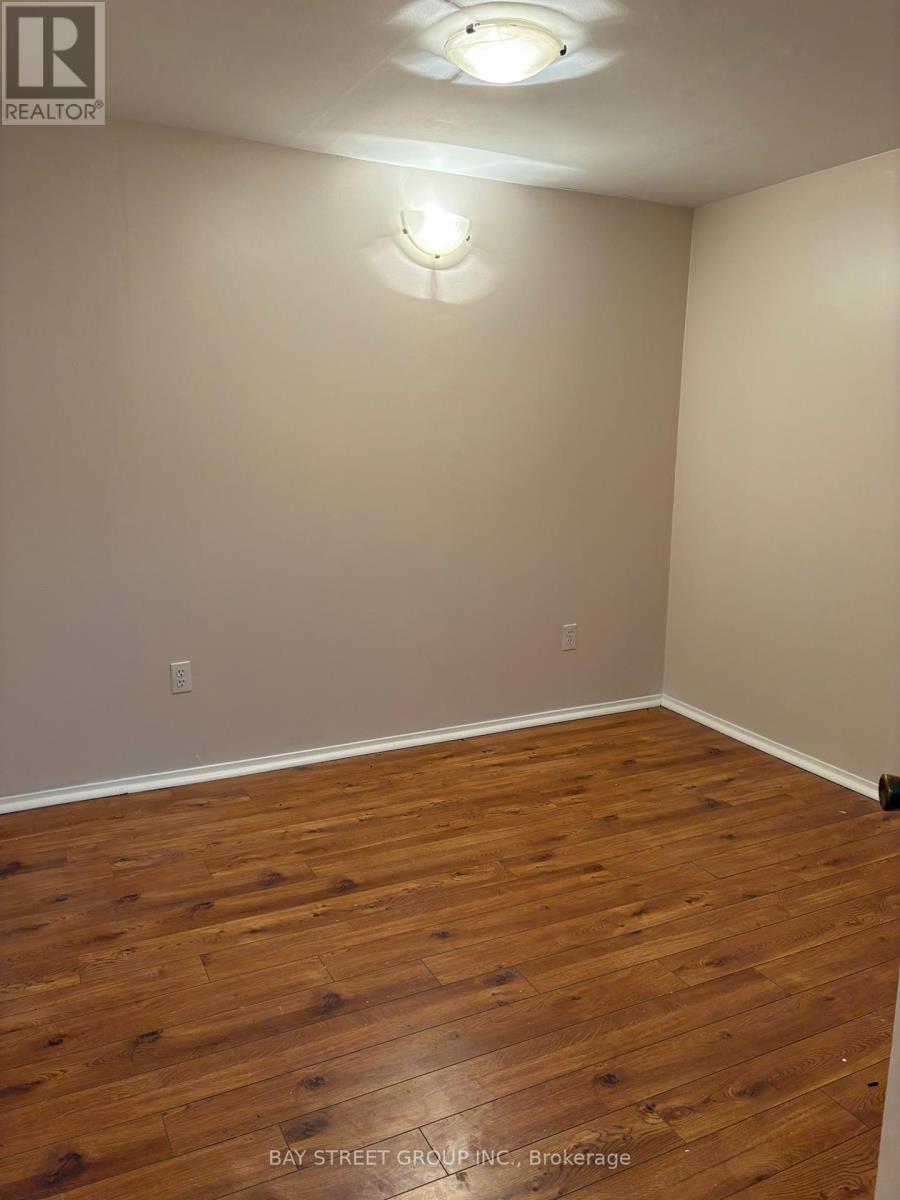 16 Tinti Place, Vaughan, Ontario  L4J 5B2 - Photo 11 - N12402609