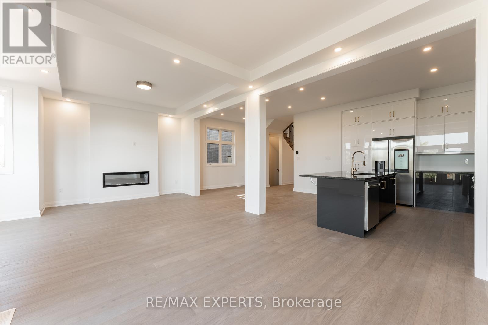 3299 Harasym Trail, Oakville, Ontario  L6H 3S1 - Photo 15 - W12441596