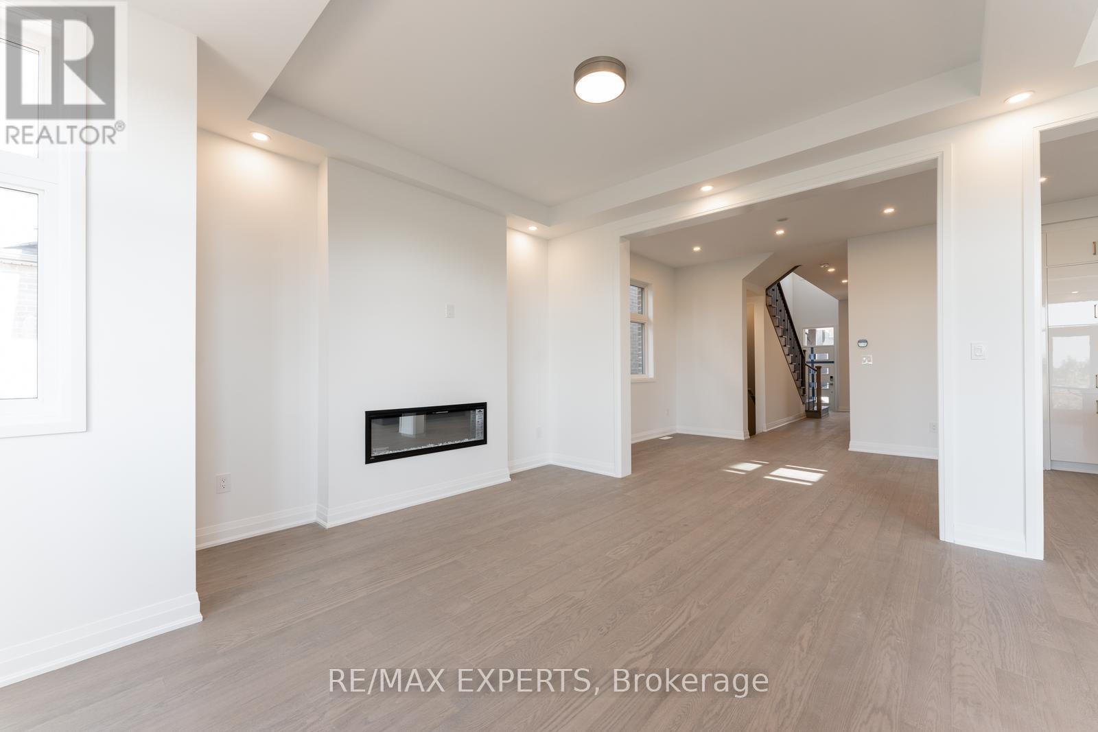 3299 Harasym Trail, Oakville, Ontario  L6H 3S1 - Photo 24 - W12441596
