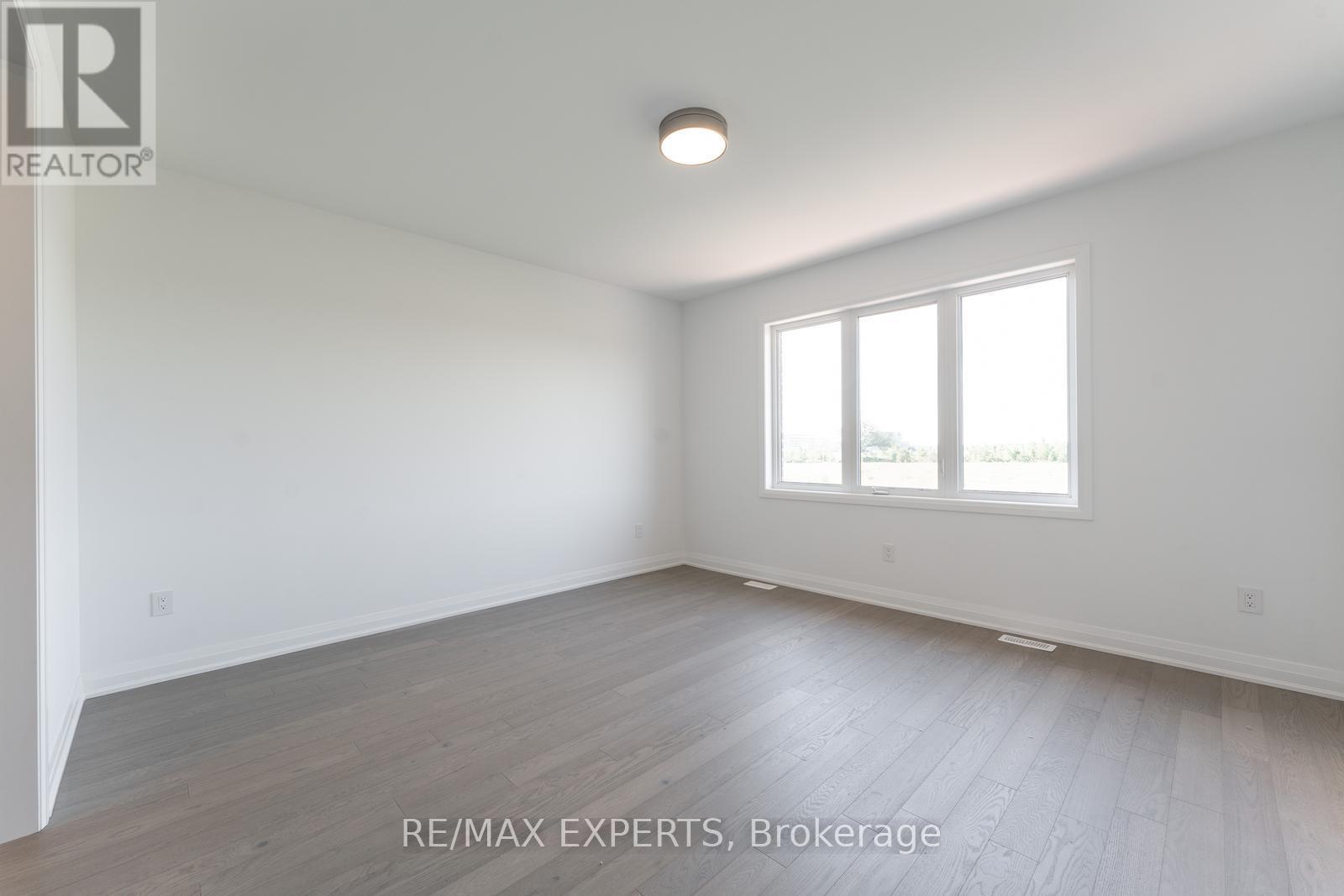 3299 Harasym Trail, Oakville, Ontario  L6H 3S1 - Photo 28 - W12441596