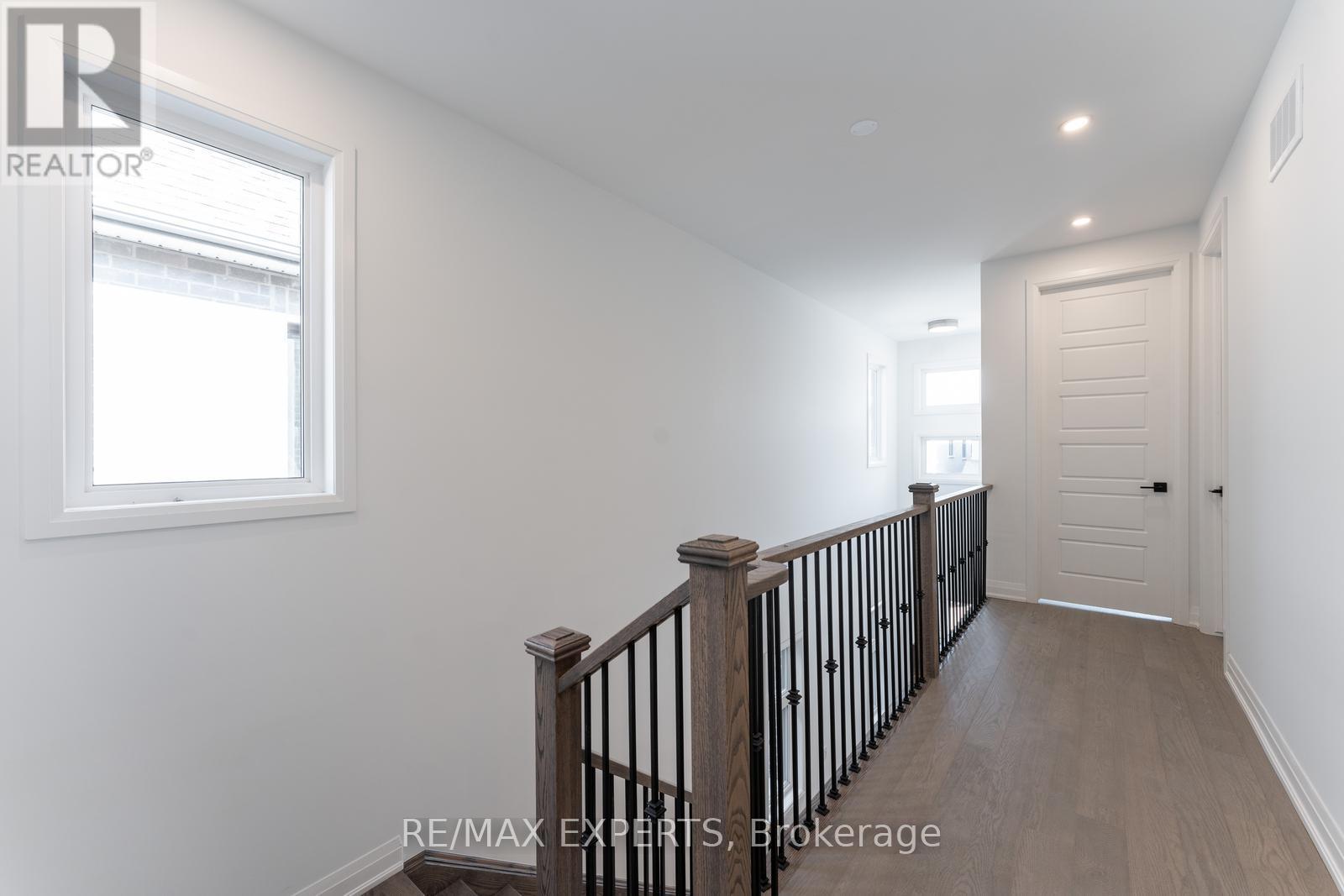 3299 Harasym Trail, Oakville, Ontario  L6H 3S1 - Photo 27 - W12441596