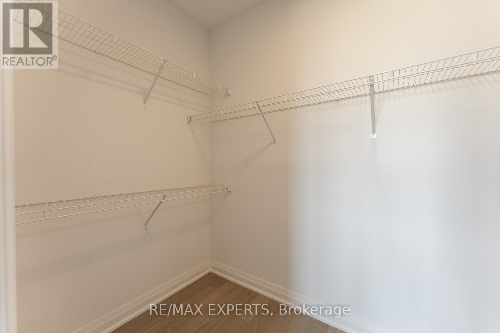 3299 Harasym Trail, Oakville, Ontario  L6H 3S1 - Photo 32 - W12441596