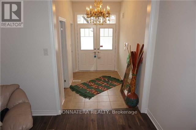 230 Jessie Caverhill Pass, Oakville, Ontario  L6M 0Z6 - Photo 2 - W12446681