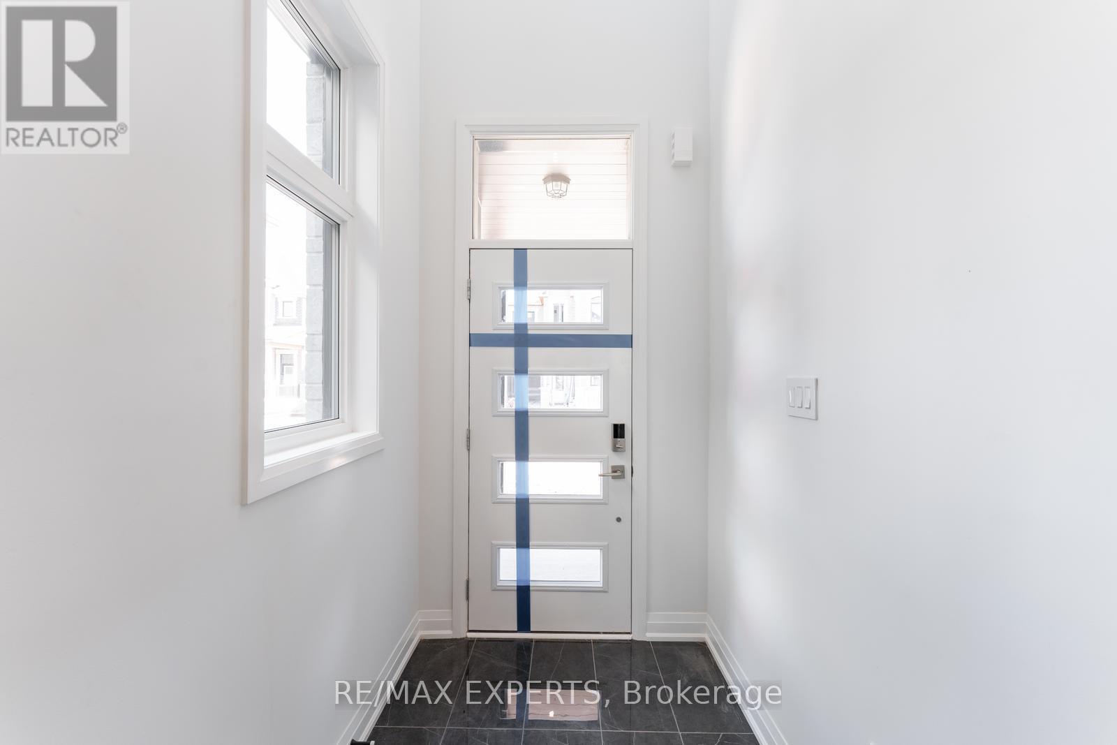 3299 Harasym Trail, Oakville, Ontario  L6H 3S1 - Photo 7 - W12441596